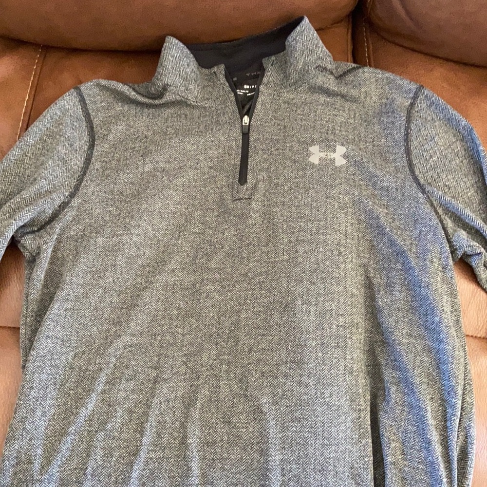 Under Armour half zip mock pullover men’s small